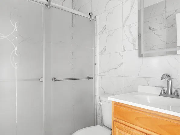 2008 East 52nd Street image 12 of 34