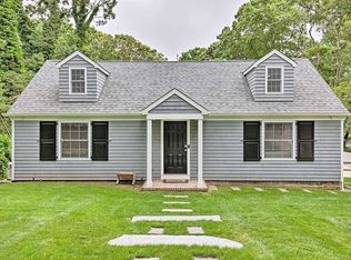 10 Marie Ln, Southampton, NY 11968