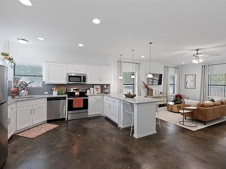 12710-101 Englemann Dr — Photo 16
