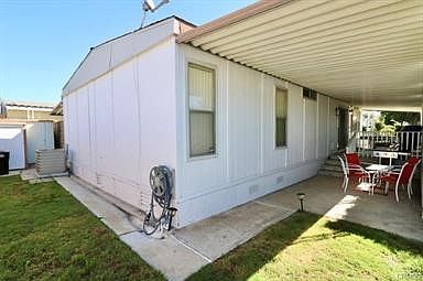 4th image of 551 Lake Grove Way #165