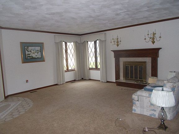 2nd image of 103 Park St