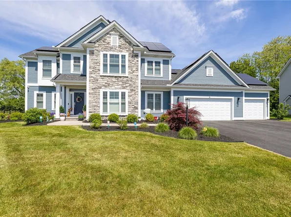 8 Ravenna Cres, Pittsford, NY 14534