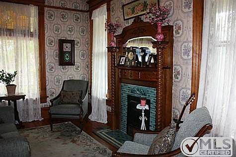 5th image of 321 S Dixon St