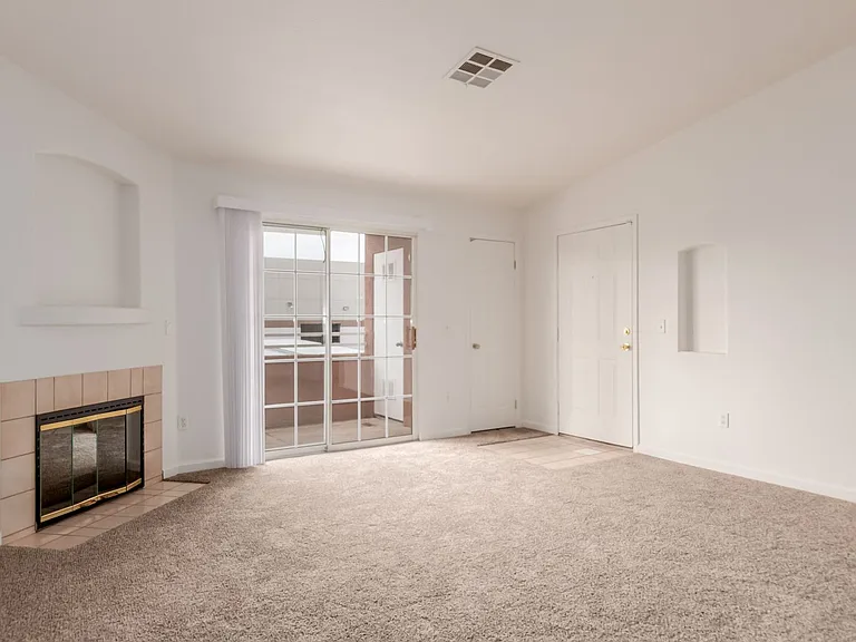 4730 E Craig Rd #32 — Photo 5
