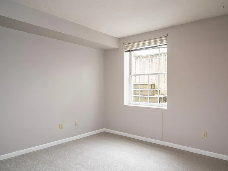870 Southmeadow Cir #102 — Photo 19