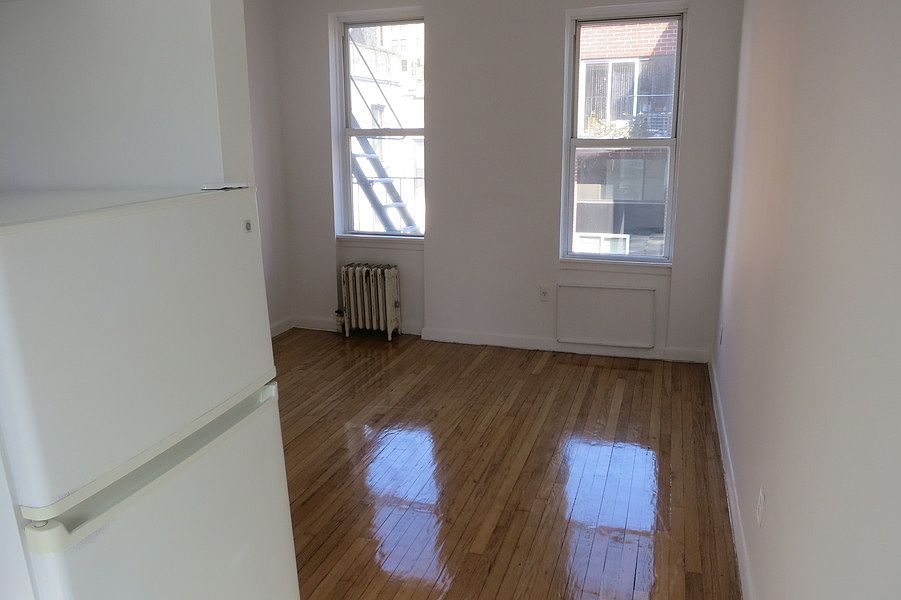 1st image of 315 E 9th St APT 5RE