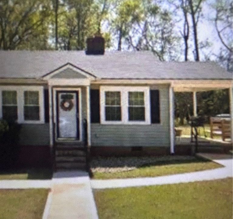 1st image of 211 Hillcrest Ave