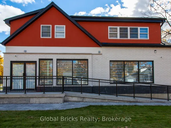 203 Colborne St #2, London, ON N6B 2S3