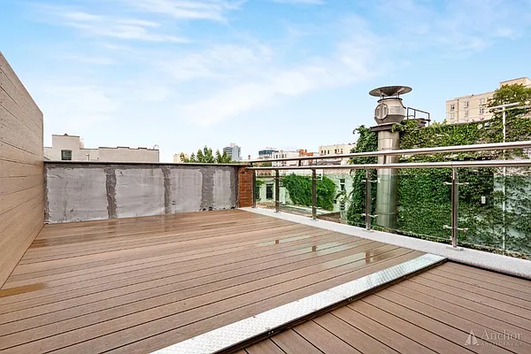 Rented by Anchor Associates | media 12