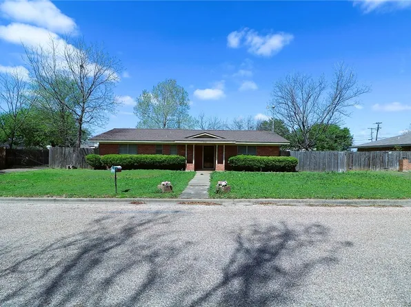 203 Randy Dr, Woodway, TX 76712