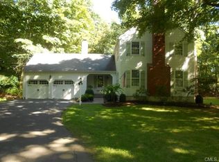 116 Peaceable Ridge Rd, Ridgefield, CT 06877