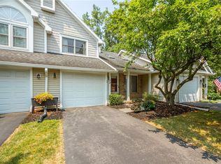 22 Running Creek Cir, Rochester, NY 14623