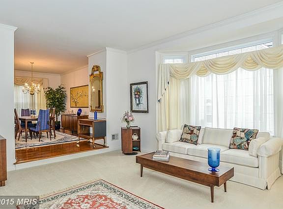 4th image of 8240 Silverline Dr