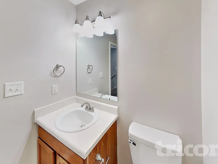1032 Central Park Blvd S — Photo 13