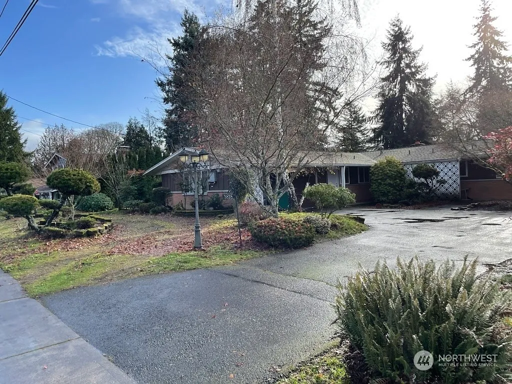 5818 86th Street SW photo 1