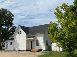 918 1st Ave, Brookings, SD 57006