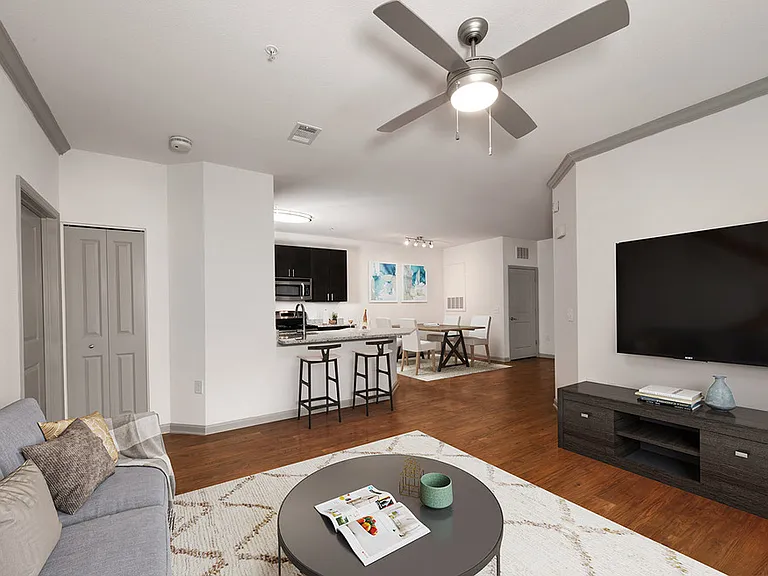 Legacy Cornelius Apartments — Photo 3