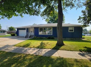 317 7th Ave SE, Pipestone, MN 56164