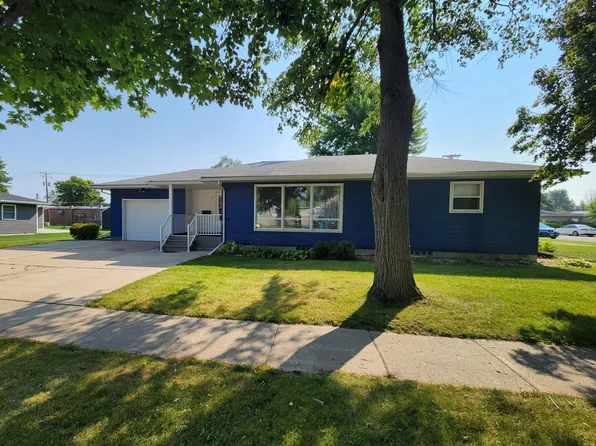 317 7th Ave SE, Pipestone, MN 56164