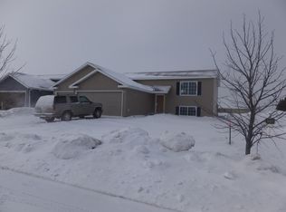 3103 30th St S, Moorhead, MN 56560