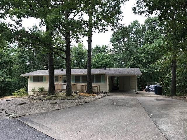 1st image of 2 Carpenter Ln