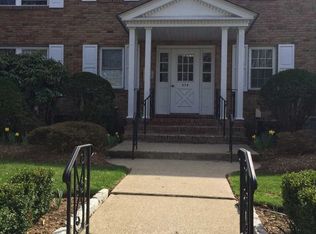 374 E Ridgewood Ave APT 3, Ridgewood, NJ 07450