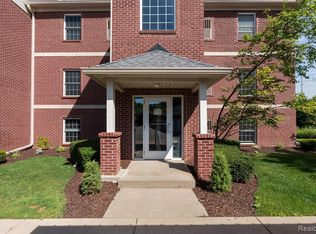 6600 Trillium Village Ln UNIT 16, Clarkston, MI 48346