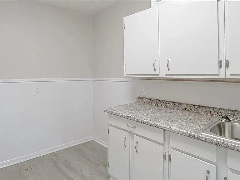 2403 S Octavia Dr — Photo 7