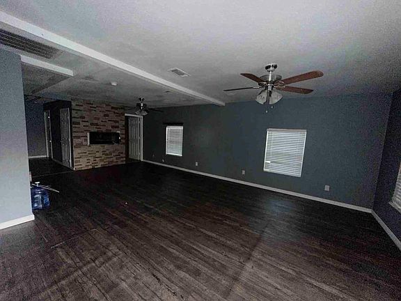 5th image of 4520 Hiland Dr