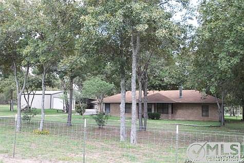 4th image of 205 Oak Grv
