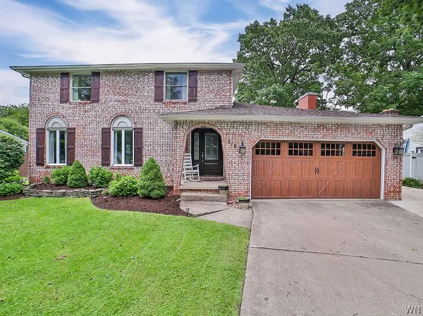 219 Marlin Dr, Grand Island, NY 14072