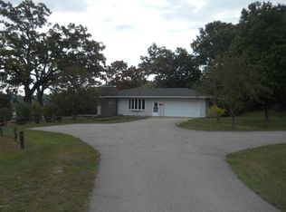 8732 Godfrey Rd, Belding, MI 48809