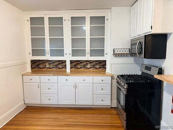 2nd image of 69 Tioga St