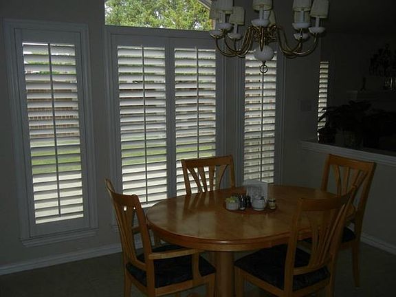 4th image of 2100 Welch Ct