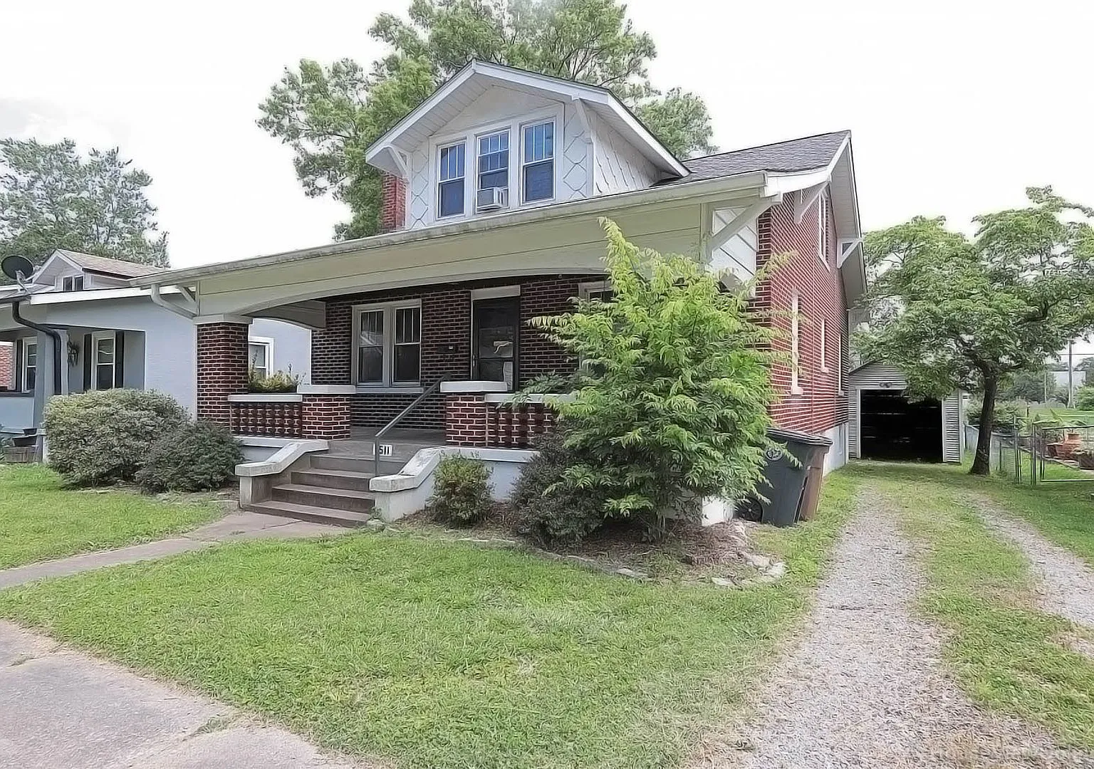 House Close To Campus! — Photo 2