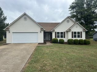 4 Roy Lynn Dr, Lawrenceburg, TN 38464