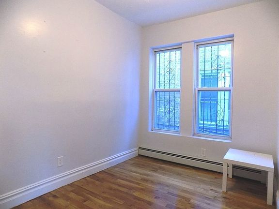 3rd image of 2093 Dean St APT 1R