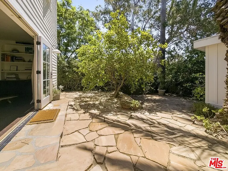 1616 Cerro Gordo St — Photo 43