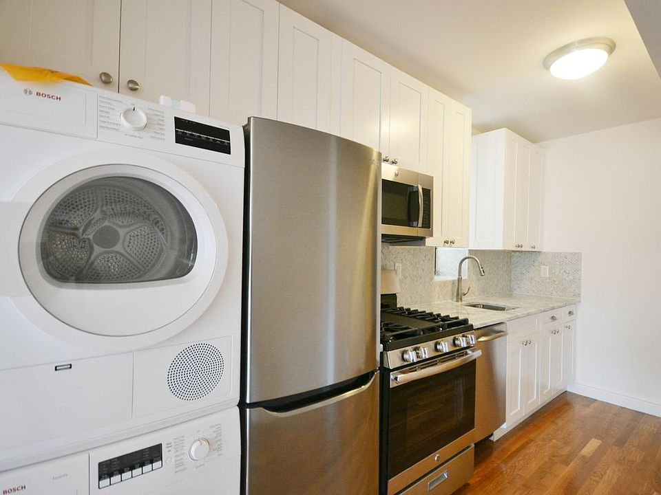 2nd image of 236 W 122nd St APT 3A
