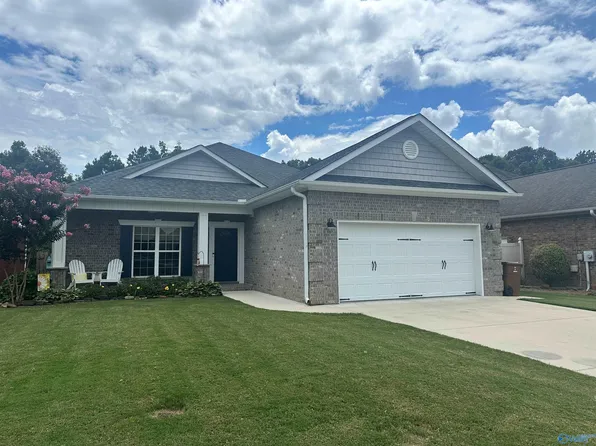 542 Fontana Pl SW, Hartselle, AL 35640