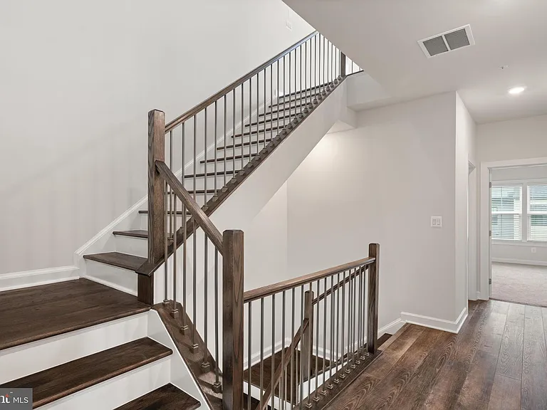 43467 Grandmoore St — Photo 36