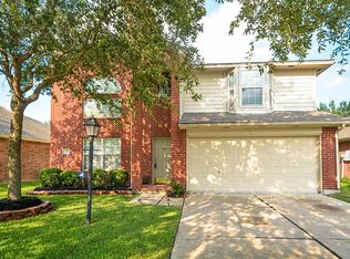 215 Pebble Canyon Ln, Dickinson, TX 77539