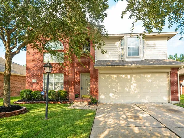 215 Pebble Canyon Ln, Dickinson, TX 77539