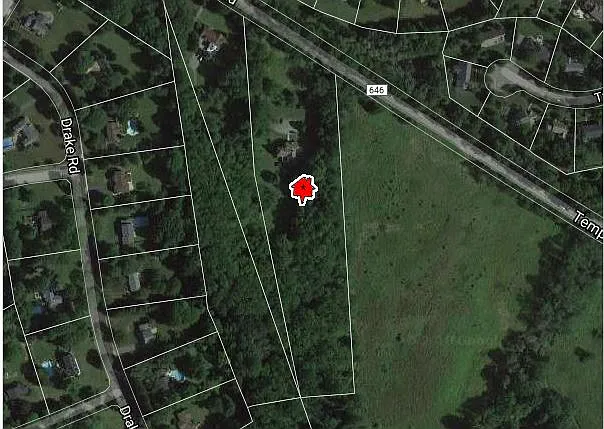 19 Tempe Wick Rd photo 1