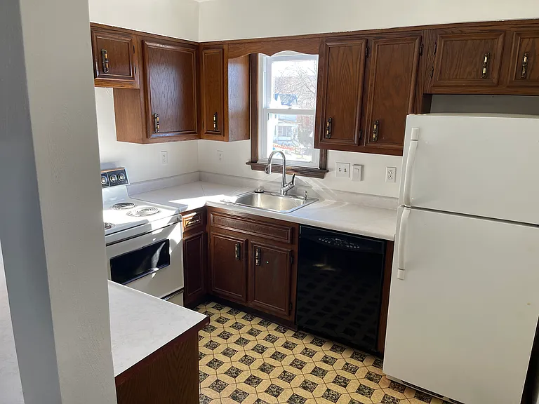 28 Observatory St #3 — Photo 10