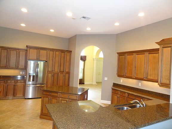 4th image of 10155 Avonleigh Dr