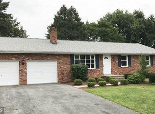 8109 Glendale Dr, Frederick, MD 21702