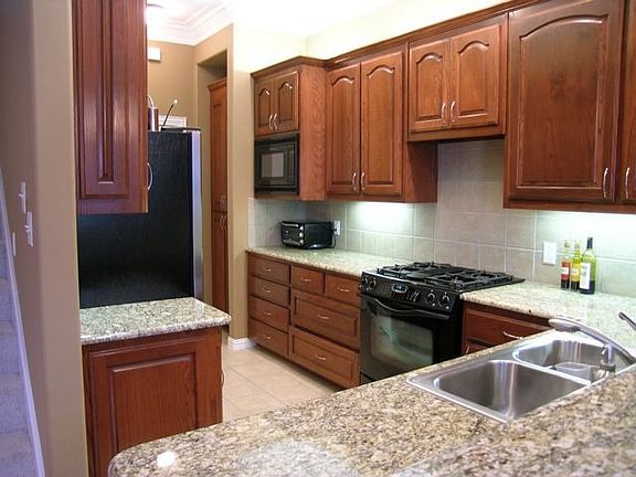Kitchen with Granite