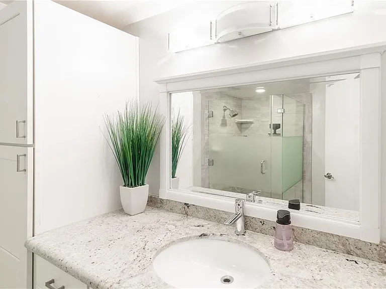 333 Junipero Ave #2B — Photo 10