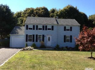 1785 Cedarfields Dr, Greenport, NY 11944